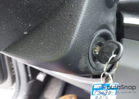 2013 Kia Sorento Lx z USA, uszkodzony, nr VIN 5XYKT4A16DG359450